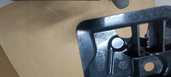 VW TIGUAN II 5NN ALLSPACE Supporto Paraurti Sinistro Posteriore 5NN807393A image 5