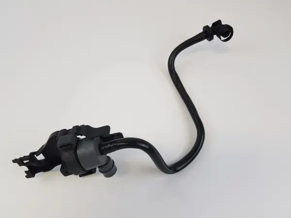 Bränsle Undertrycksventil OEM 7636149 BMW M3 M4 M2 image 2