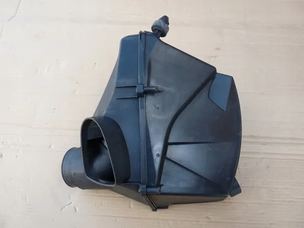 AUDI A6 C6 S6 5.2 FSI Ilmansuodattimen Kotelo Oikea 07L133836AE image 10