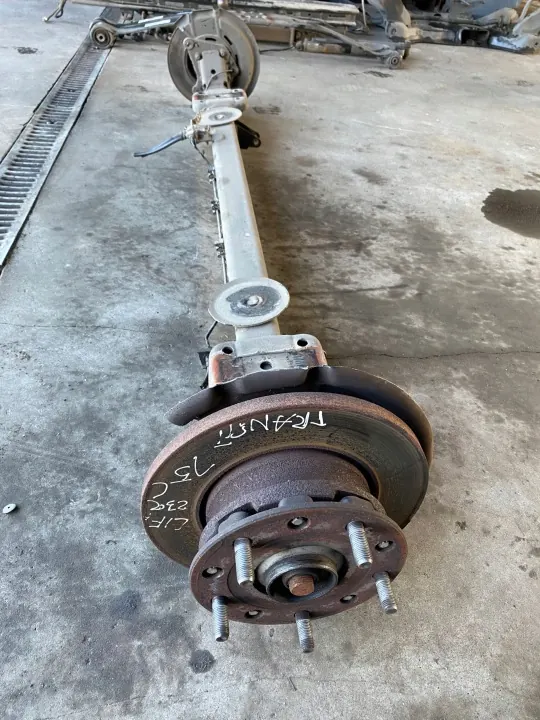 OŚ OŚKA BELKA achterophangingbalk Ford Transit MK8 image 3