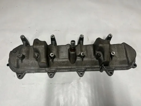 Couvercle de soupape Chevrolet Camaro OEM 12713843 image 2