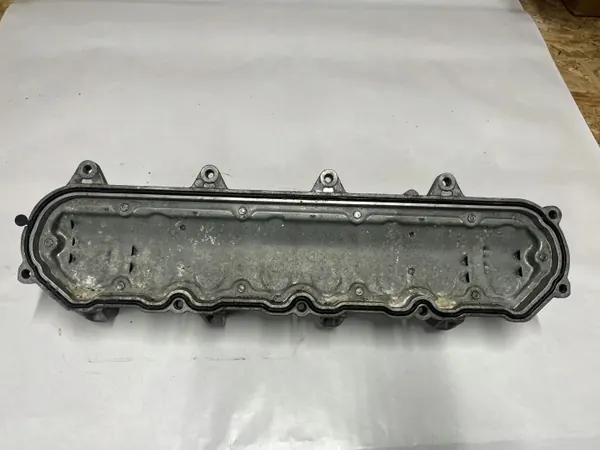 Couvercle de soupape Chevrolet Camaro OEM 12713843 image 9