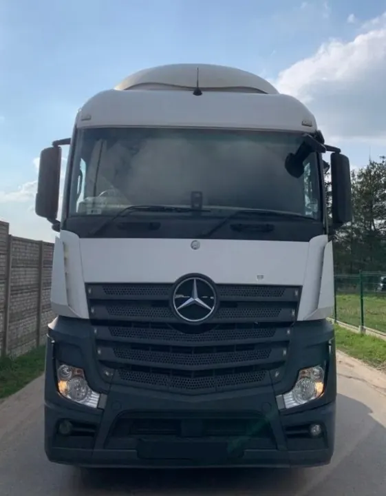 Complete cabine Mercedes-Benz OE voor Actros MP5 Euro 6 image 2