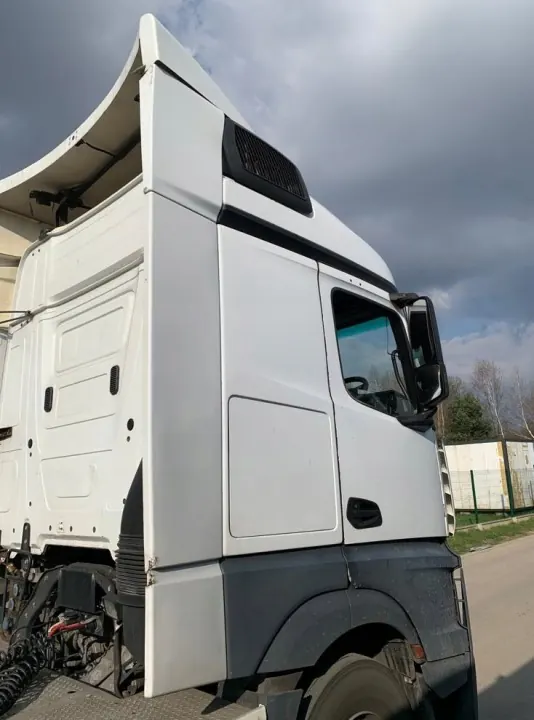 Complete cabine Mercedes-Benz OE voor Actros MP5 Euro 6 image 7