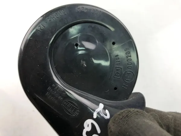 Volvo Toeter OEM E1000209 voor S70 (LS) - Gebruikt image 3