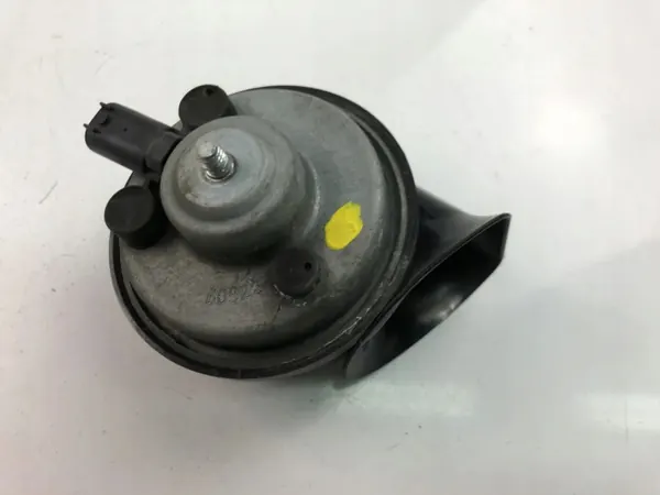 Volvo Toeter OEM E1000209 voor S70 (LS) - Gebruikt image 4