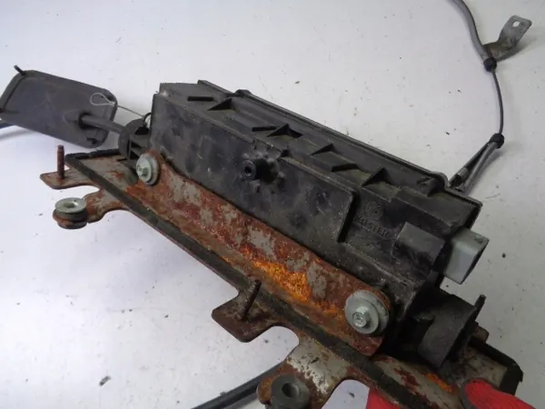 Frein à main électrique OEM 36010-3039R pour Renault Koleos image 3