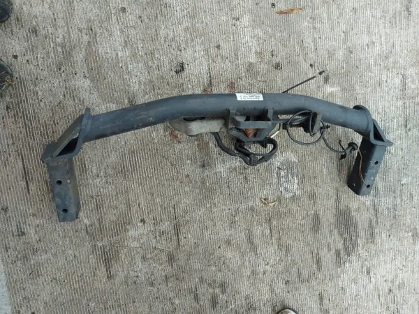 Gancho de reboque Audi Q5 OEM 8R0800495B - Usado image 2