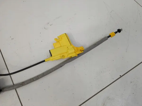 Vänster bakdörrslås Mercedes E-Klass W213 AMG image 4