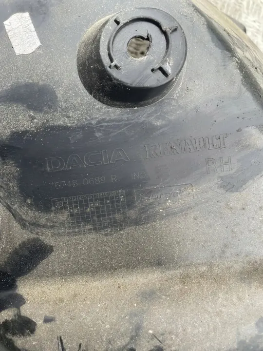 OEM 767480689R Taka-oikea Pyöränkaari Dacia Duster II:lle image 3