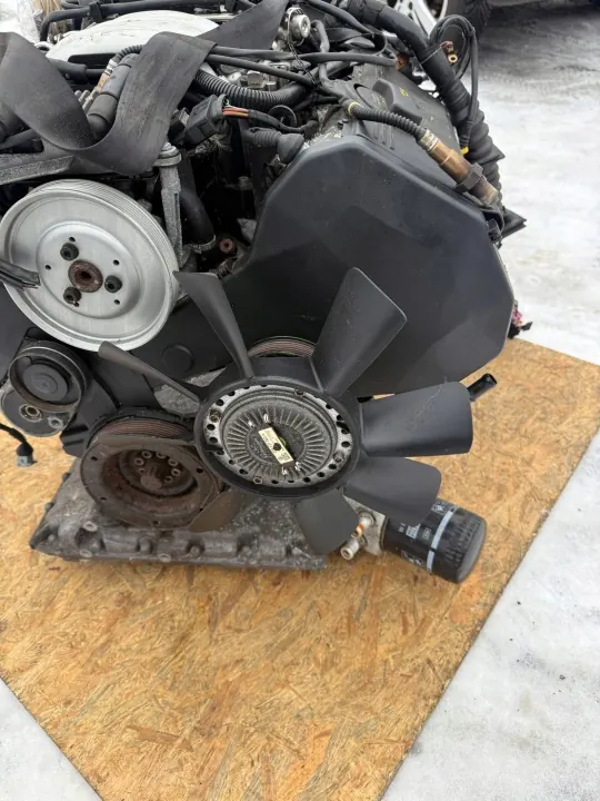 Käytetty 2.8L bensiinimoottori OEM XLV2612 Skoda Superb image 6