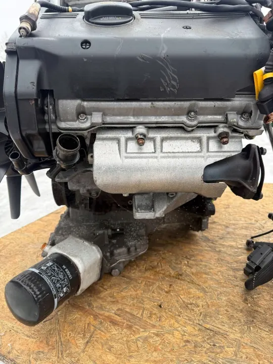 Käytetty 2.8L bensiinimoottori OEM XLV2612 Skoda Superb image 8