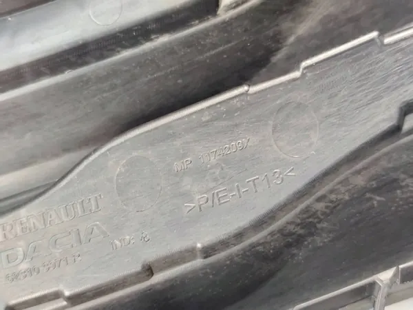 Front Chrome Grill Dacia Logan II Sandero 623103971R image 10