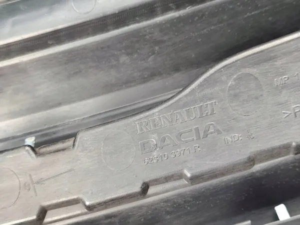 Front Chrome Grill Dacia Logan II Sandero 623103971R image 9