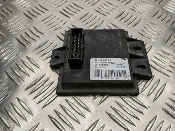 Módulo de encendido OEM 9641004580 para Peugeot 607 2.2L image 2