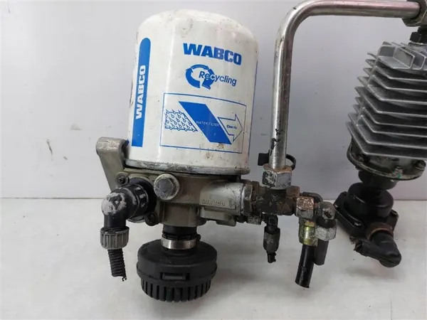 Sécheur d'air WABCO 4324100220 pour Solaris Urbino 9.2L image 4