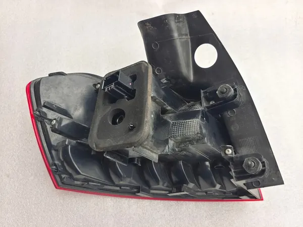 VW Passat B8 Kombi Luz Trasera Derecha + Maletero 3G9945096D image 3