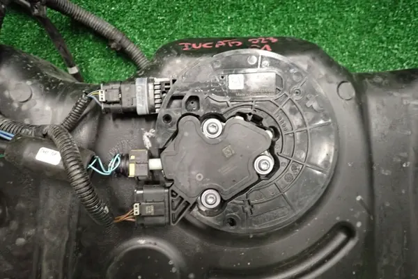 AdBlue-säiliö OEM 1325774080 Ducato Jumper Boxer image 4
