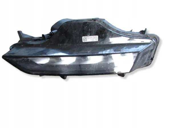 OEM 5E3941700 Phare antibrouillard halogène droit Skoda Octavia IV image 2