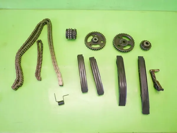 Distributiekettinggeleiders OEM 12119209370 Mercedes W220 image 2