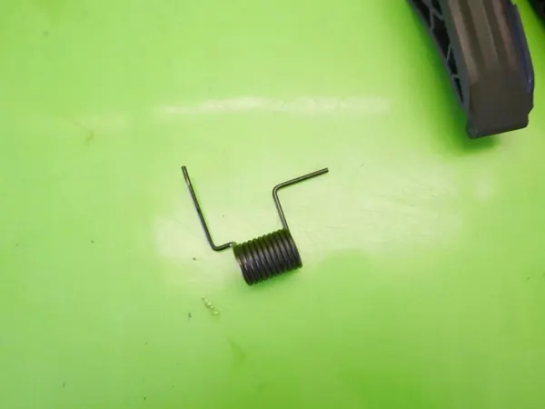 Distributiekettinggeleiders OEM 12119209370 Mercedes W220 image 4