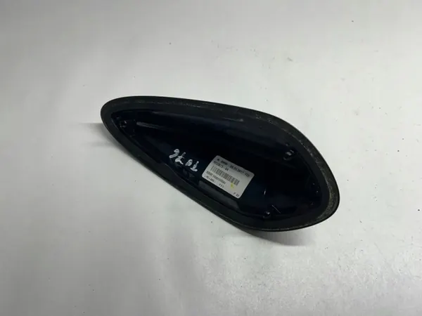 BMW GPS-Antennenabdeckung OEM 9253073 für 3er image 9