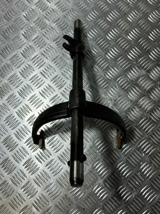 Fourche de changement de vitesse Scania GRS 905R OE1479106 image 1