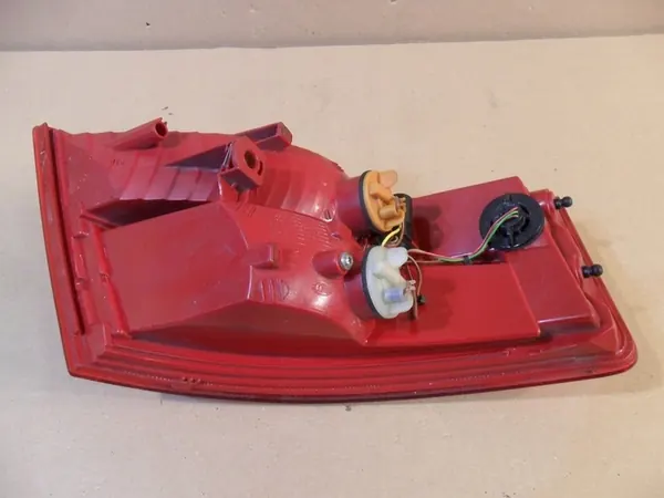 AUDI A3 CABRIO LUZ TRASERA IZQUIERDA LED 8P7 image 9