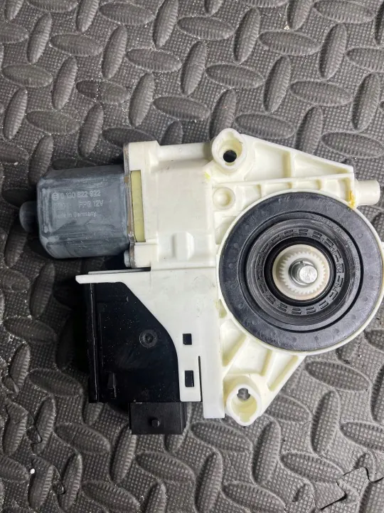 Fönsterreglage OEM C59652-102 Höger fram Alfa Romeo image 3