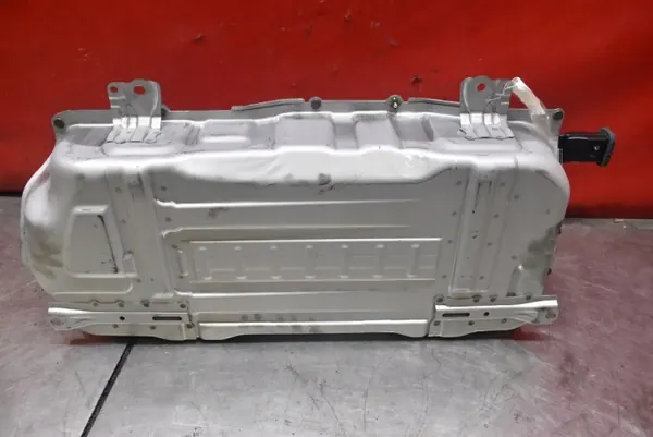 Gebruikte accu OEM G9280-K0012 voor Toyota Yaris Cross image 9