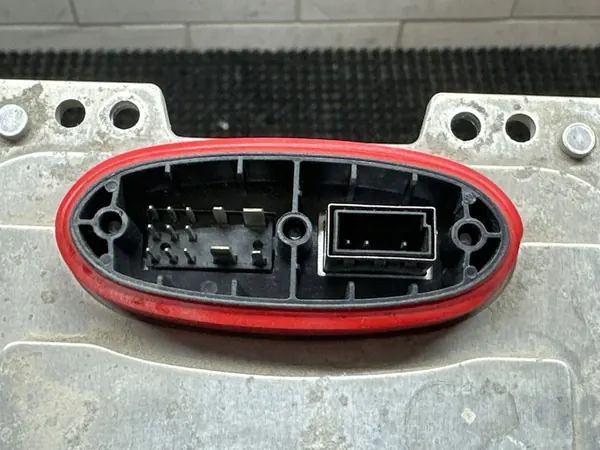 Porsche Cayenne (92A) 7P5907381C Conversor image 3