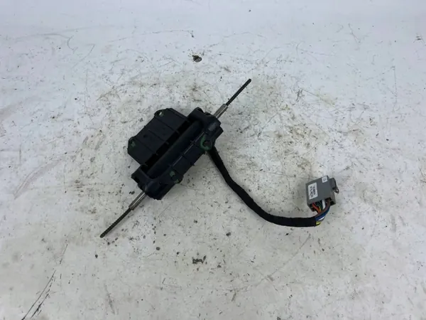 Tesla Model X Sitzmotor OEM 050128 - Gebraucht image 5
