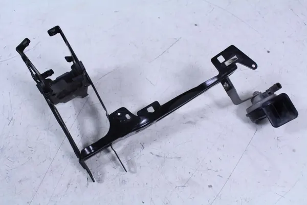 Support de ceinture OEM 17023811 pour BMW 4 Coupé F32 image 2