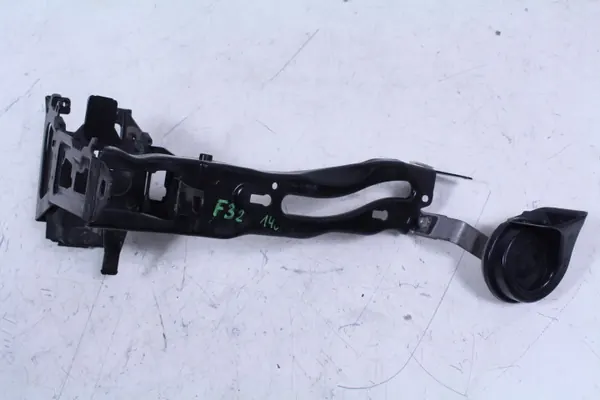 Support de ceinture OEM 17023811 pour BMW 4 Coupé F32 image 3