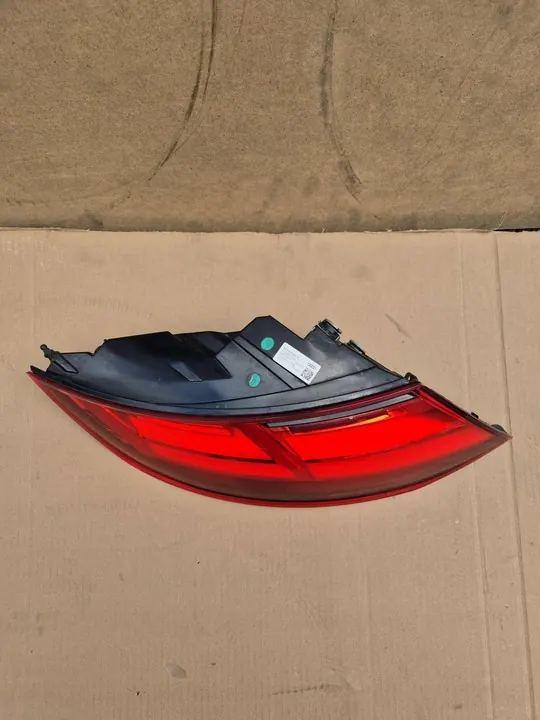 AUDI TT 8S Luz Trasera Izquierda LED 8S0945095E image 6