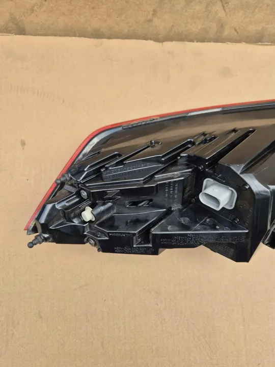 AUDI TT 8S Luz Trasera Izquierda LED 8S0945095E image 7