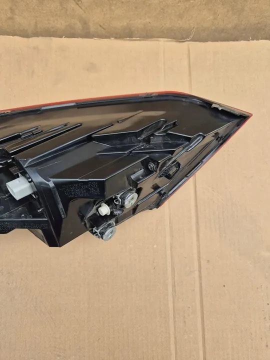AUDI TT 8S Luz Trasera Izquierda LED 8S0945095E image 8