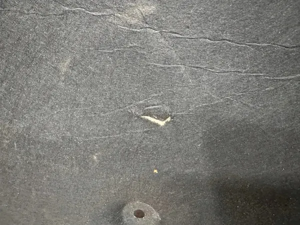 Isolamento do Capô BMW X5 G05 2018- image 2