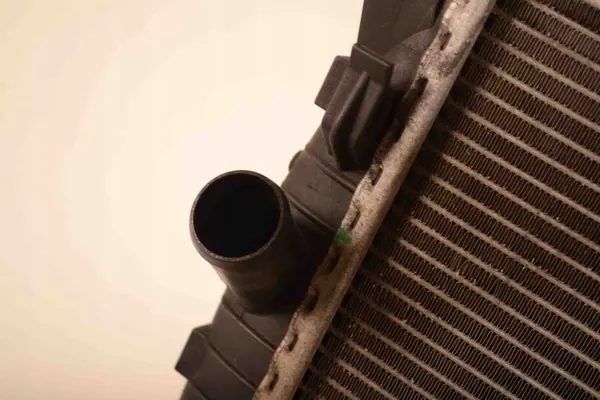 Radiador Ford Transit 2011 image 4