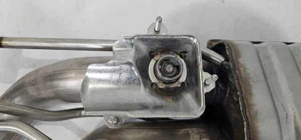 OEM A4634901104 Rechter Achterdemper Mercedes G W463 AMG image 8