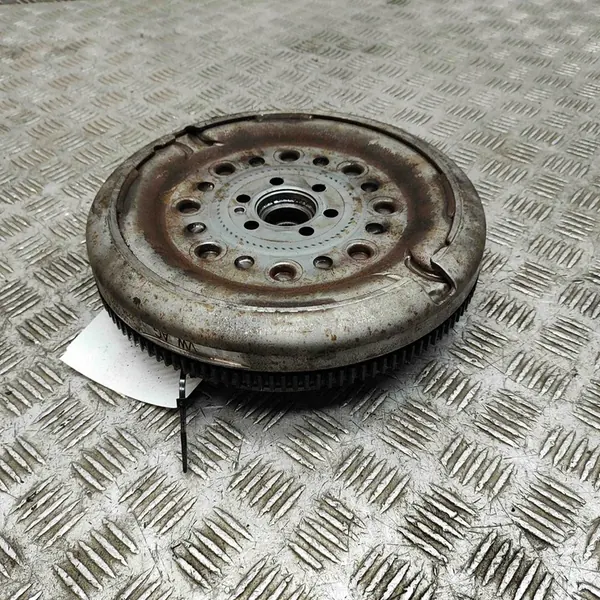 Conjunto de embreagem Audi A1 Sportback 1.0L 2019 OEM 04C141031H image 4