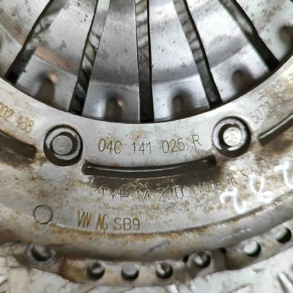 Conjunto de embreagem Audi A1 Sportback 1.0L 2019 OEM 04C141031H image 7