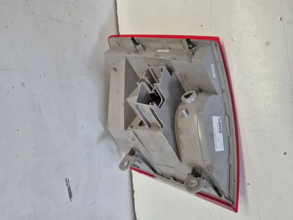 Luz trasera izquierda Skoda Octavia 3 III Kombi LED 5E9945095B image 2