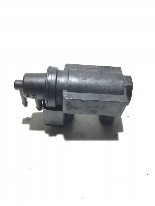 Válvula eletromagnética AUDI A6 AVANT 2.5L diesel 059906628B image 2