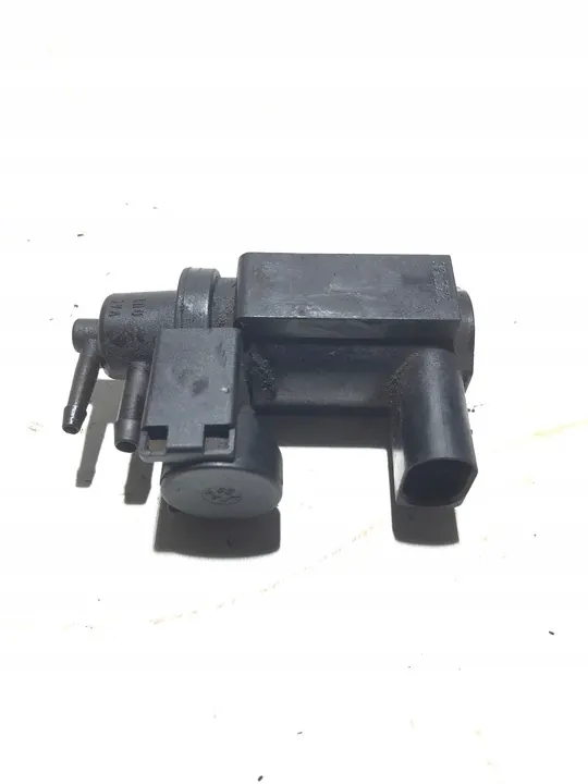Válvula eletromagnética AUDI A6 AVANT 2.5L diesel 059906628B image 3