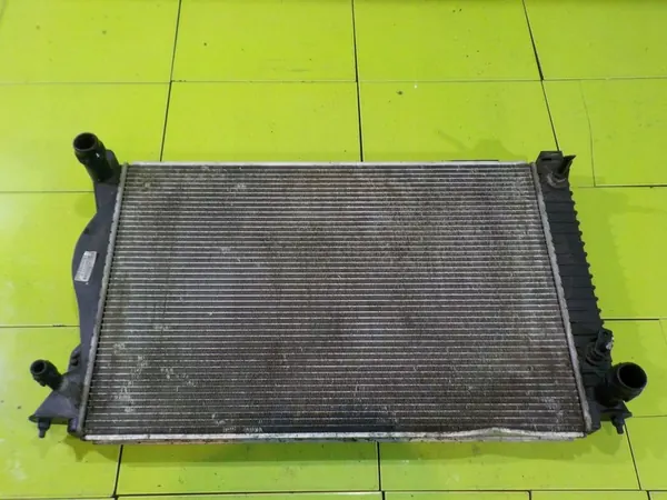 Radiador de Agua Audi OE Automático image 2