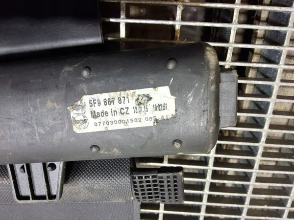 Store de coffre SEAT Leon 3 Break OEM 5F9867871 image 5