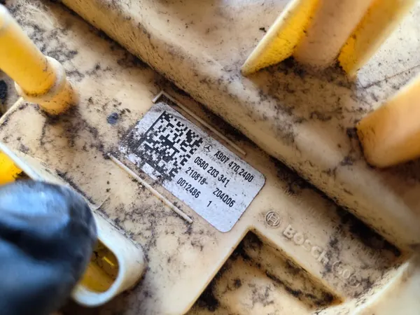 Bomba de combustible Mercedes Sprinter A907 470 24 00 image 5