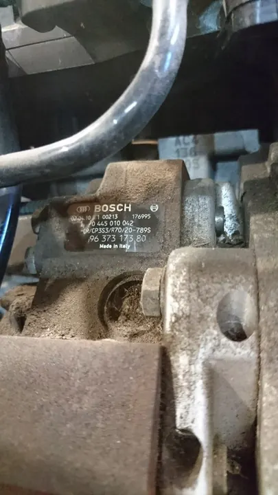 Injecteurs de carburant Pompe C3 C4 206 207 1.4 HDI image 2