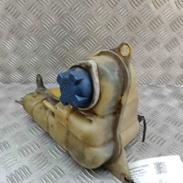 Kühlmittel-Ausgleichsbehälter Audi A8 S8 D2 1997 image 4